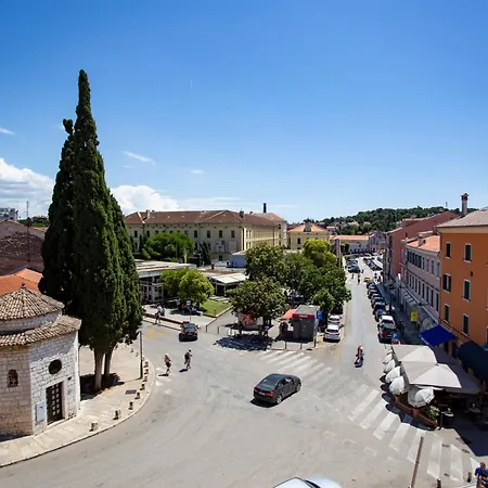 Square In Old Town Rovinj- Free Parking Near Lägenhet Rovinj