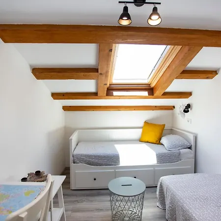 דירה Square In Old Town Rovinj- Free Parking Near